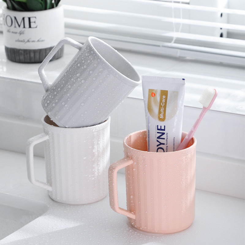 Stylish Thickened Large-Capacity Mouthwash Cup with Handle for Household Bathroom Use, Couple Toothbrush Cup