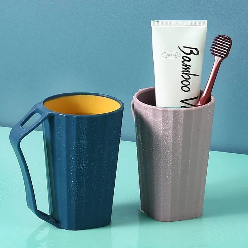 Korean Style Two-Color Mouthwash Rinse Cup with Handle – Toothbrush Cup for Male and Female Students and Family Brushing
